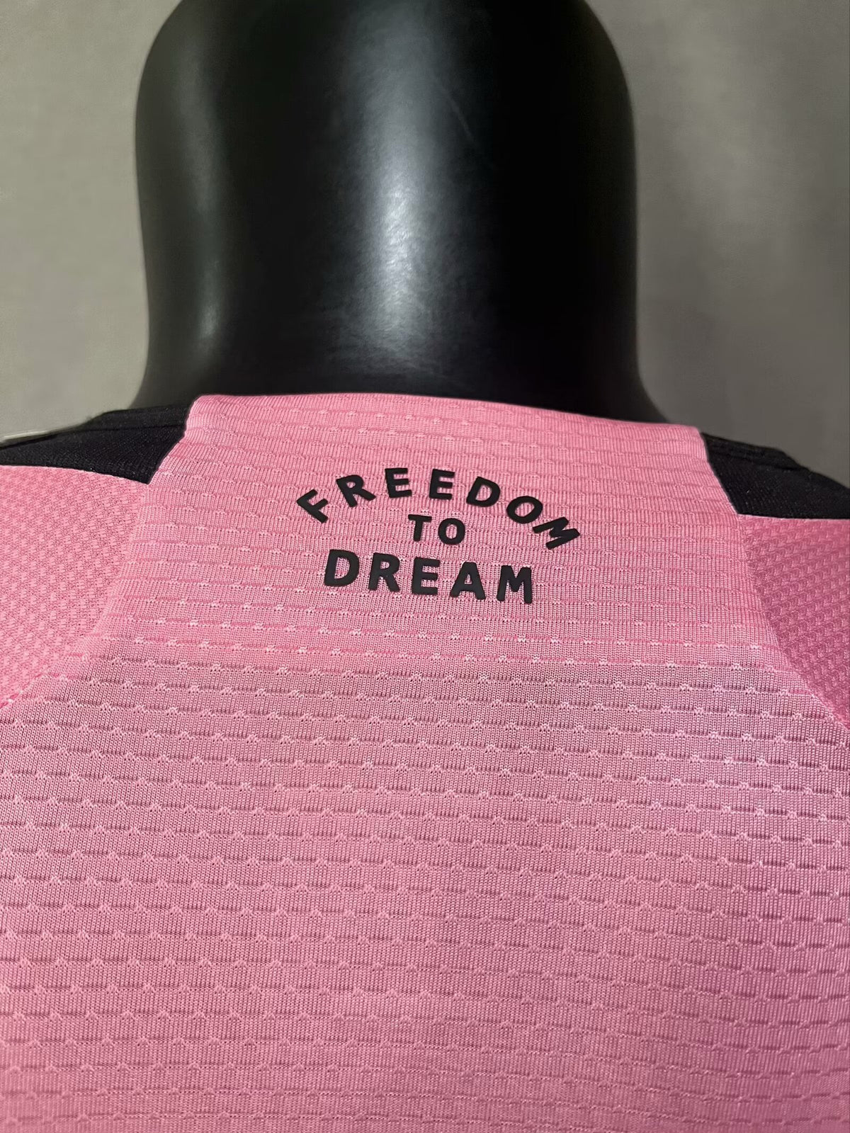 Camisa Inter Miami 2026 🌸🖤 | Edição Premium Lifestyle