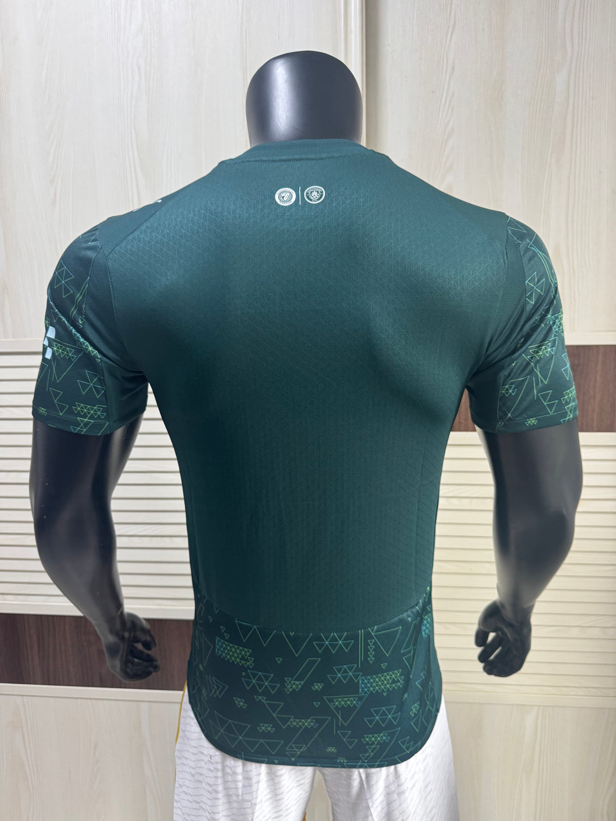 Camisa Manchester City Matrix Green 2026/27 – Versão Jogador Premium