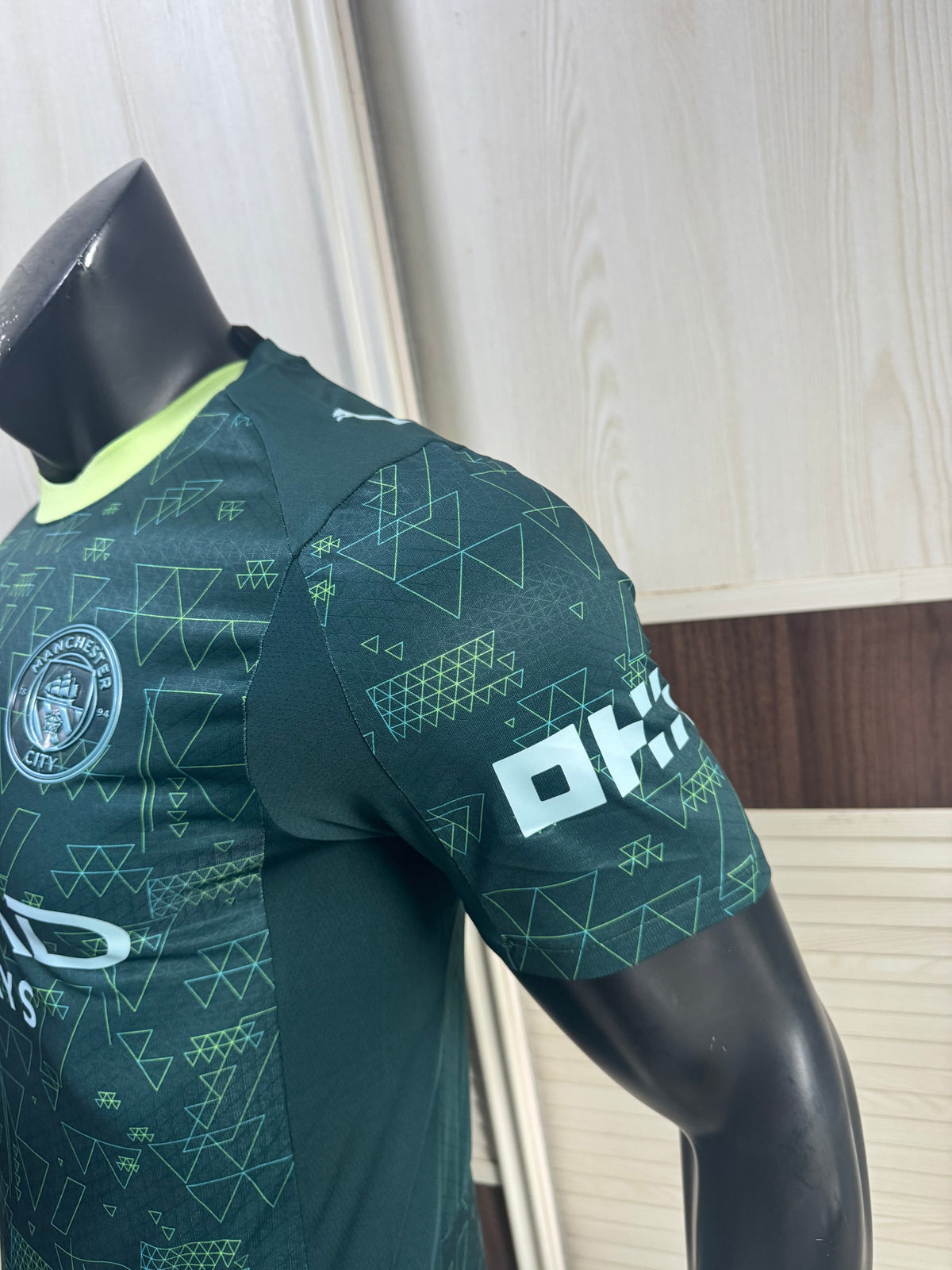 Camisa Manchester City Matrix Green 2026/27 – Versão Jogador Premium