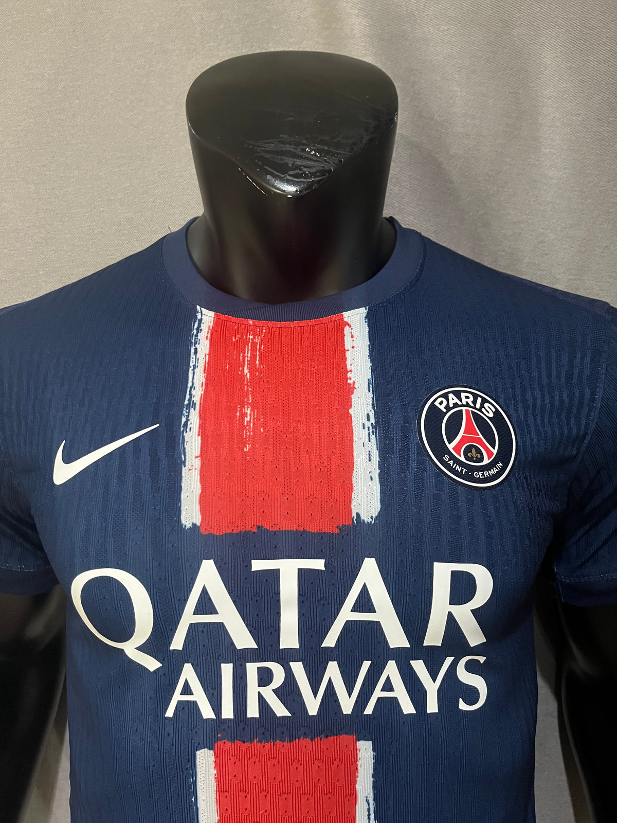 PSG Home 2023/24 VaporKnit