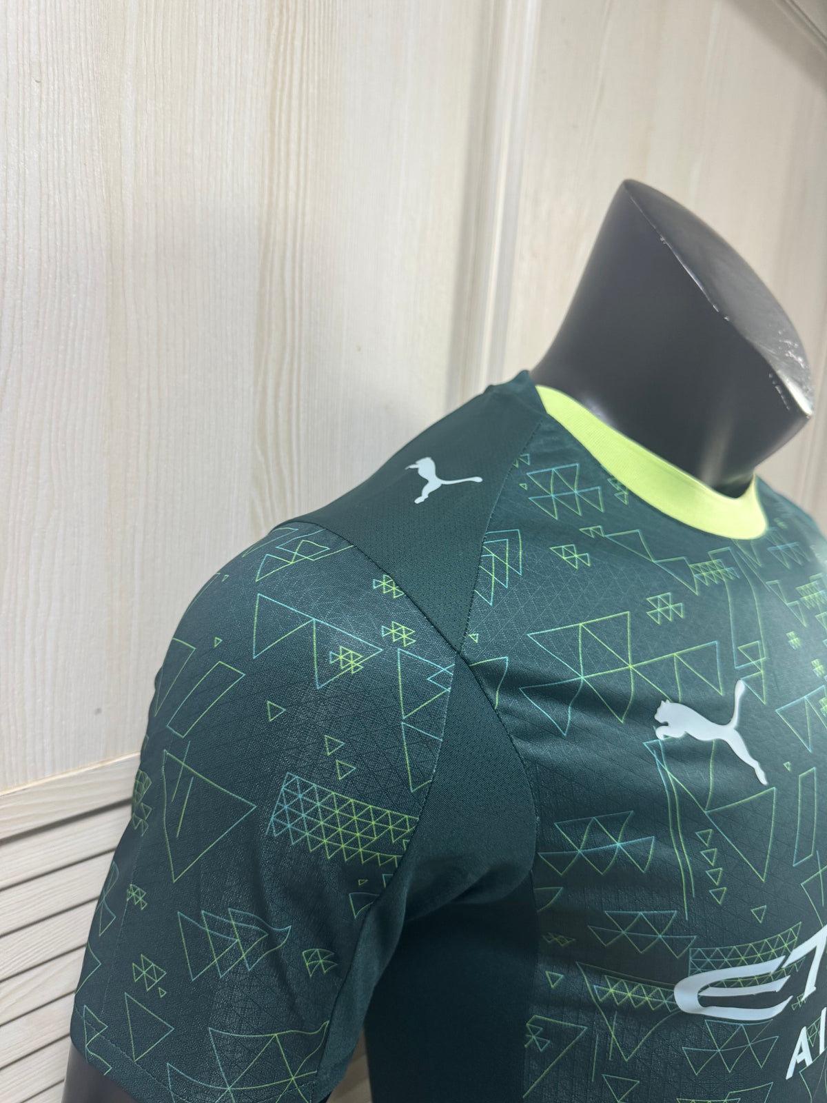 Camisa Manchester City Matrix Green 2026/27 – Versão Jogador Premium